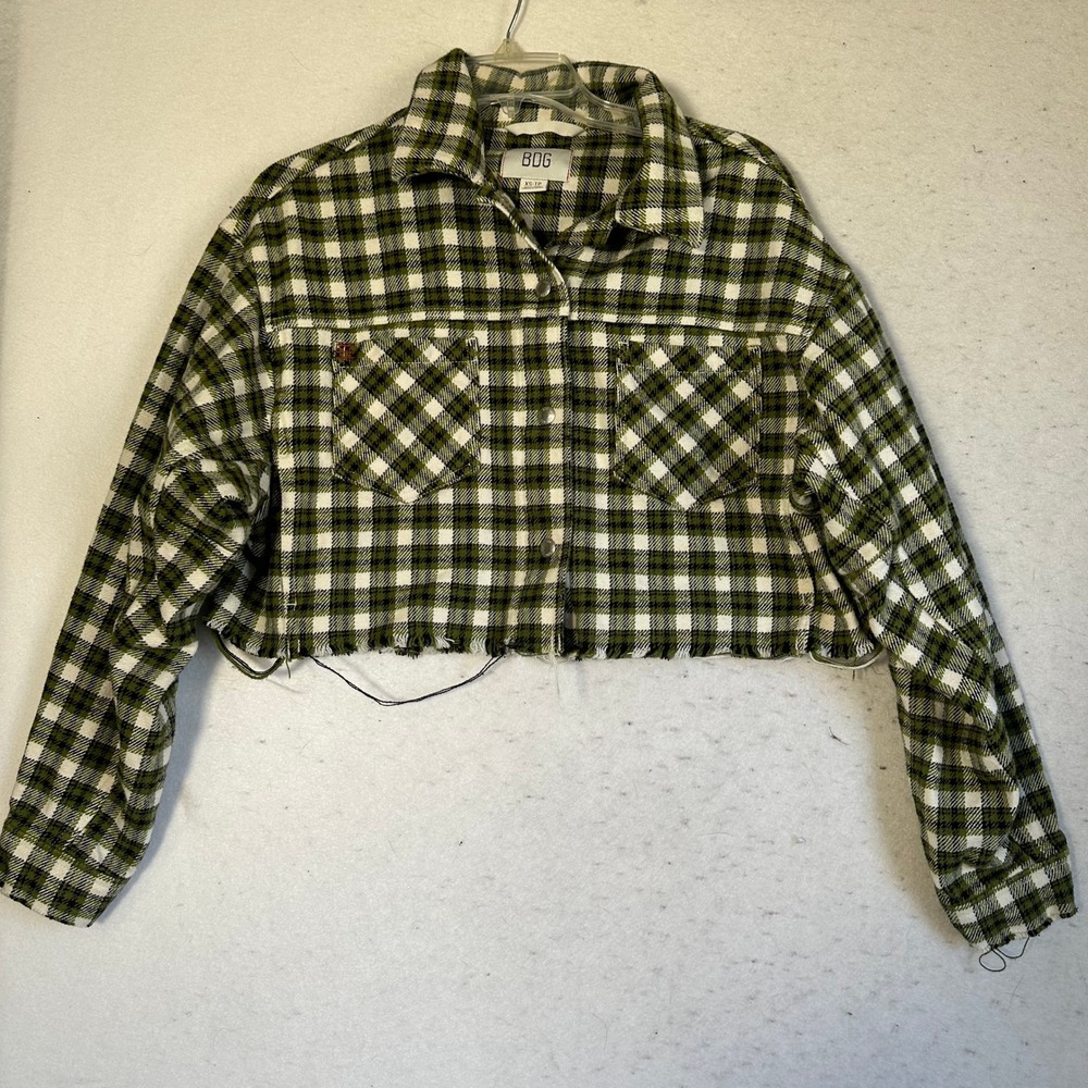 BDG Urban Outfitters Green Plaid Cropped Flannel Shacket Raw Hem XS grunge raw